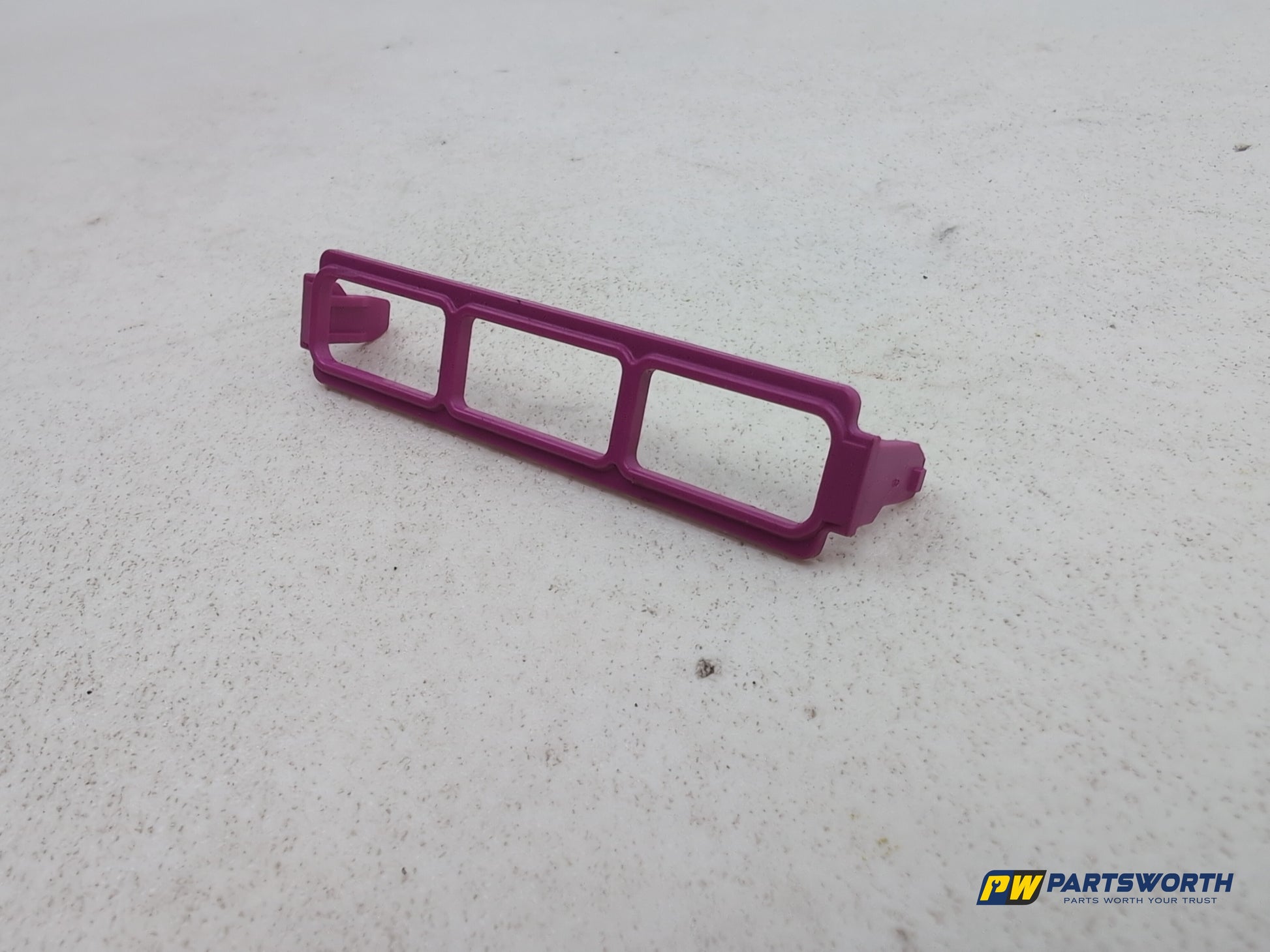 Audi A6 Se Tdi Quattro Auto Fuse Box Holder Mount Bracket 8k0971981a - photo 2