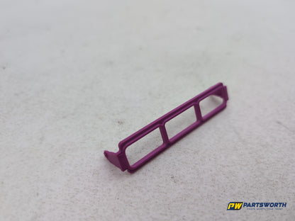 Audi A6 Se Tdi Quattro Auto Fuse Box Holder Mount Bracket 8k0971981a - photo 2