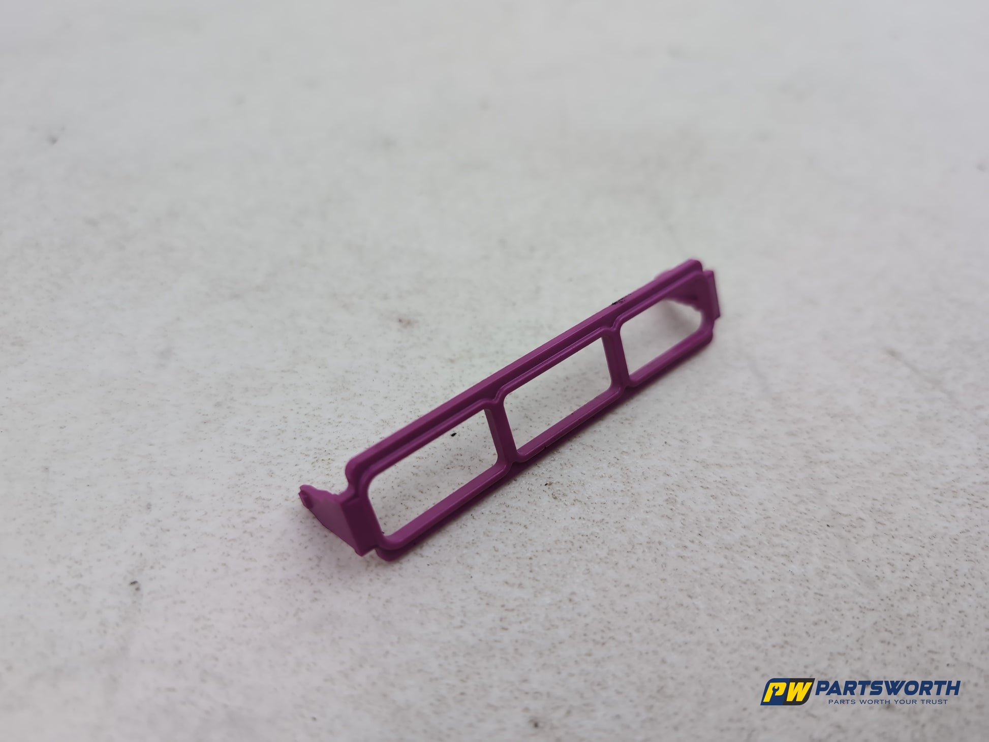 Audi A6 Se Tdi Quattro Auto Fuse Box Holder Mount Bracket 8k0971981a - photo 2