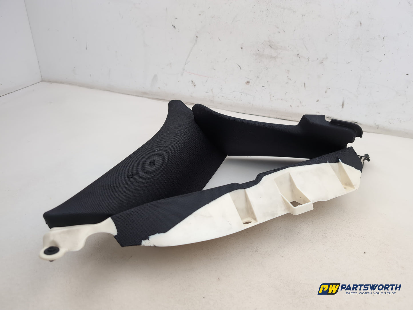 Audi A6 S Line Black Ed Tdi Left Passenger Side C-Pillar Trim Panel 4g5867287 - photo 2