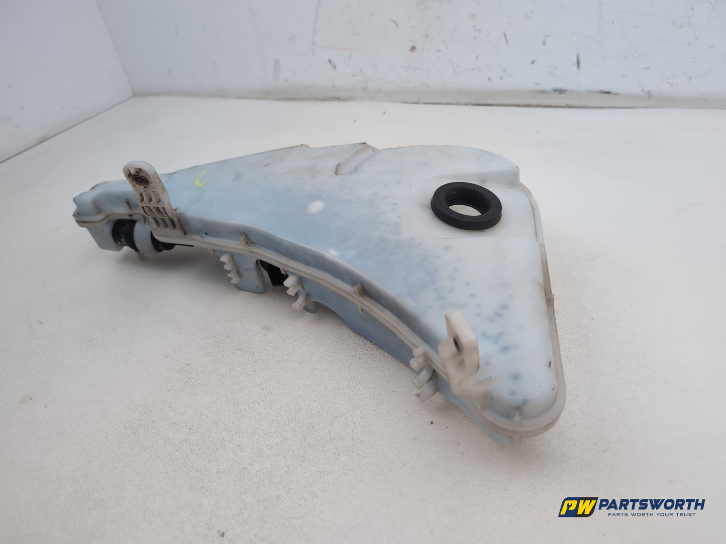 Audi A6 S Line Black Ed Tdi Quat Washer Bottle Windscreen 4g8955451j 2011-2018 - photo 8