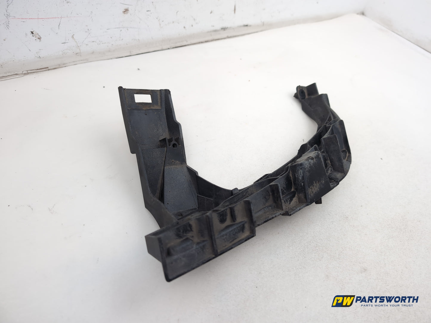 Audi A6 S Line Black Ed Tdi Saloon Bumper Rear Bracket Rh Driver Side 4g0807364 - photo 2