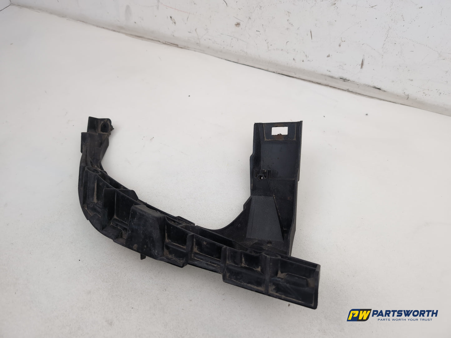 Audi A6 S Line Black Ed Saloon Bumper Rear Bracket Lh Passenger Side 4g0807363c - photo 2