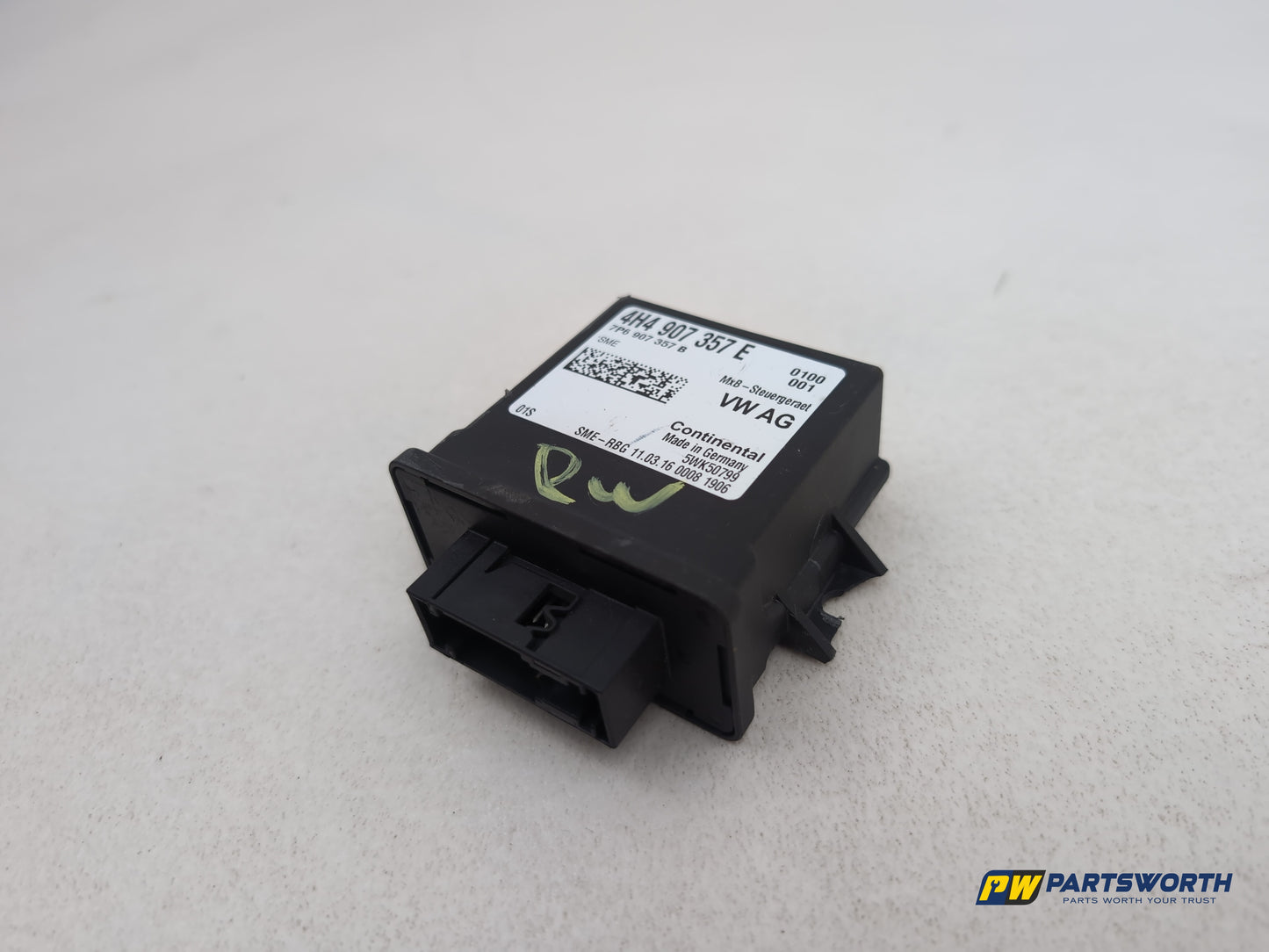 Audi A6 S Line Black Ed Tdi Quat Sa Headlight Control Module Ecu 4h4907357e - photo 2
