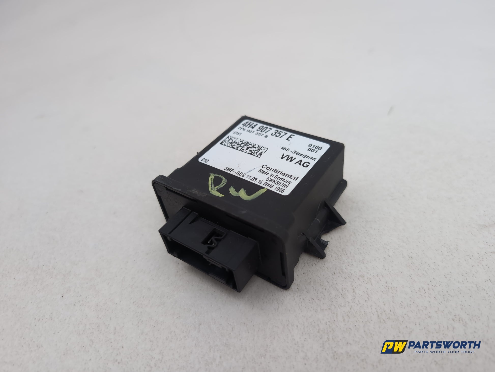 Audi A6 S Line Black Ed Tdi Quat Sa Headlight Control Module Ecu 4h4907357e - photo 2
