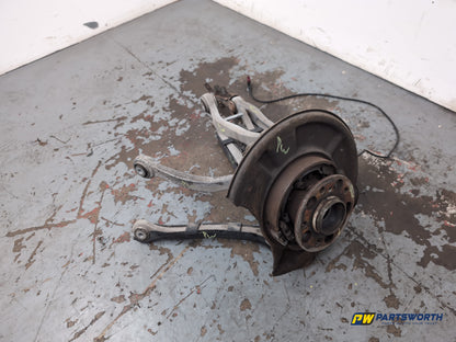 Mercedes C219 Cls 320 Cdi Auto Wheel Hub Rear Lh Passenger Side 2004-2008 - photo 2
