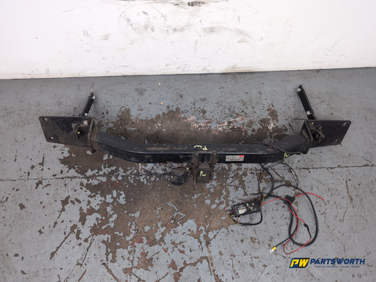 Mercedes R320 R-Class W251 Tow Hitch Towbar 2006-2013 - photo 2
