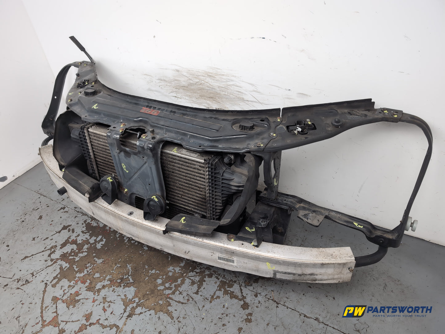 Mercedes R320 R-Class W251 3.0l Diesel Radiator Slam Panel Pack 2006-2010 - photo 2