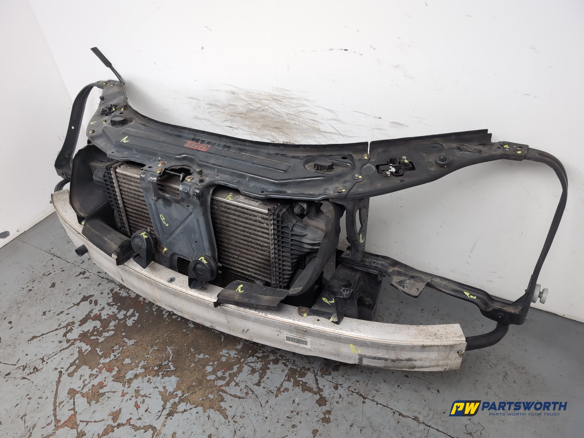 Mercedes R320 R-Class W251 3.0l Diesel Radiator Slam Panel Pack 2006-2010 - photo 2