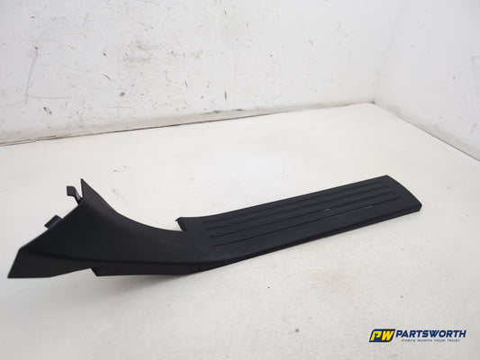 Mercedes R320 R-Class W251 Rear Left Door Step Cover A2516860336 2006-2013 - photo 2