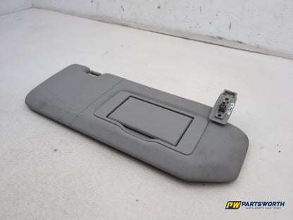 Mercedes R320 R-Class W251 Sun Visor Rh Driver Side 2006-2013 - photo 2