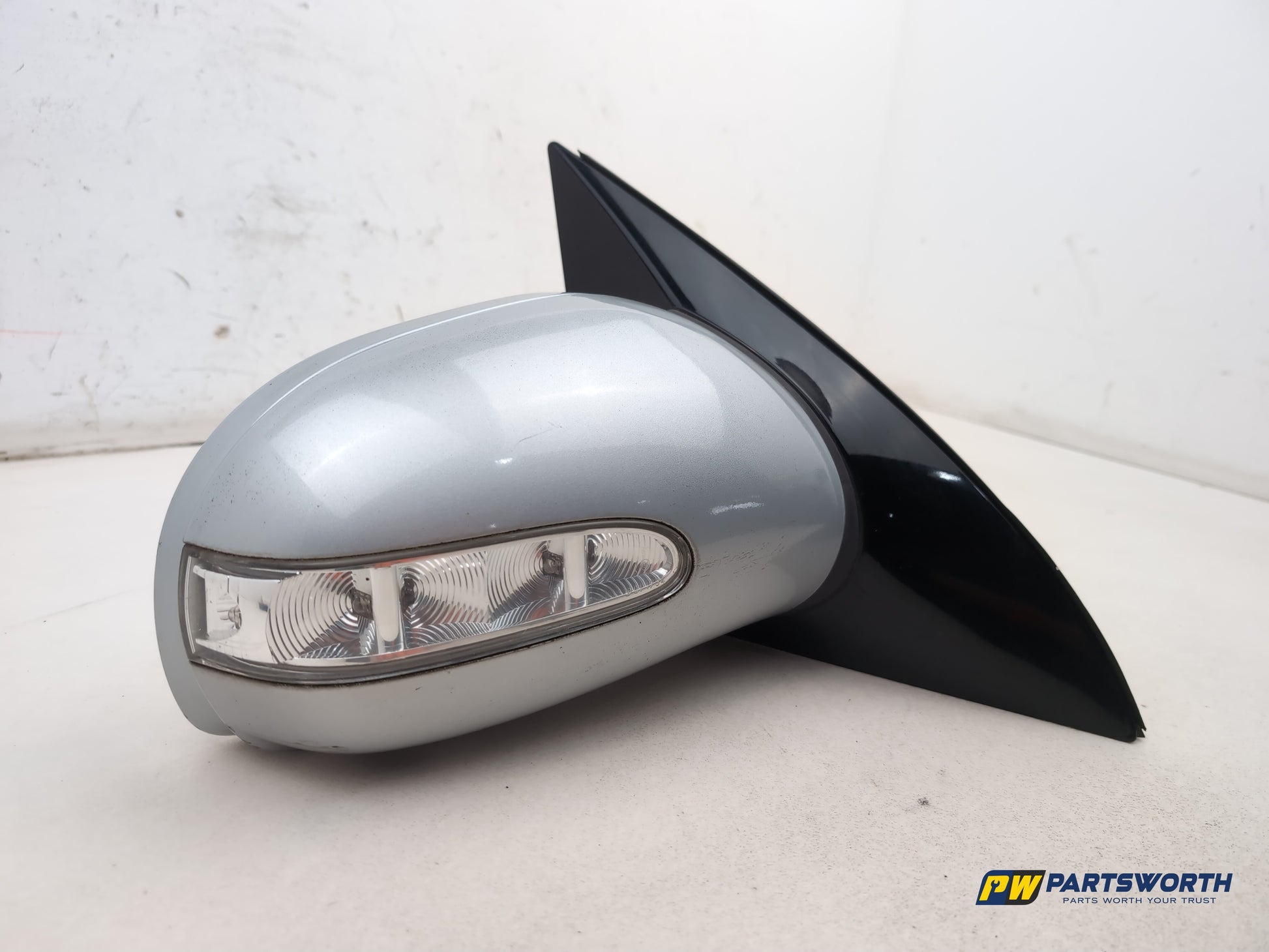 Mercedes R320 R-Class W251 Door Mirror Rh Driver Side Silver C775 2006-2010 - photo 2