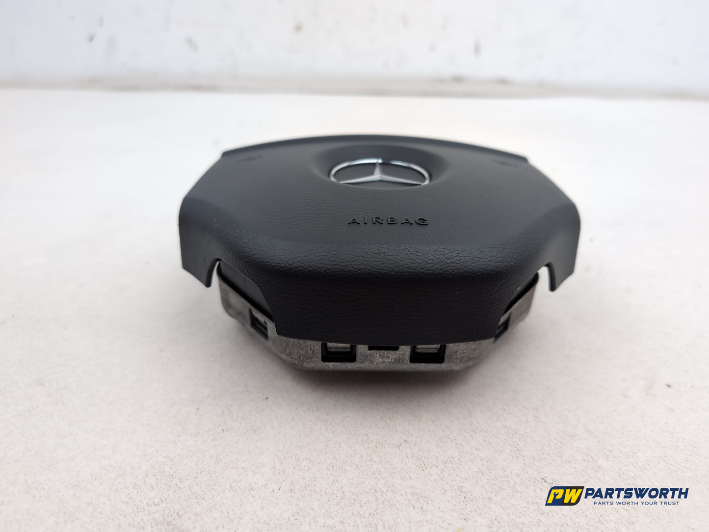 Mercedes R320 R-Class W251 Steering Wheel Cover A1644600098 - photo 2
