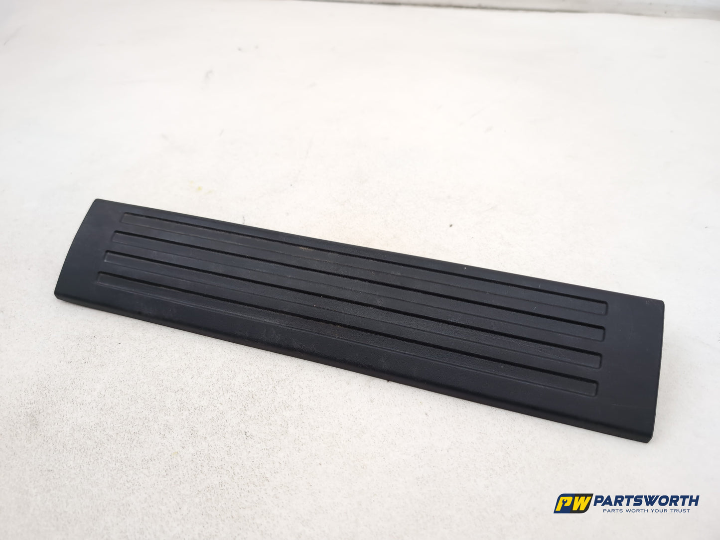 Mercedes R320 R-Class W251 Door Step Trim Front Left Passenger A2516860036 - photo 8
