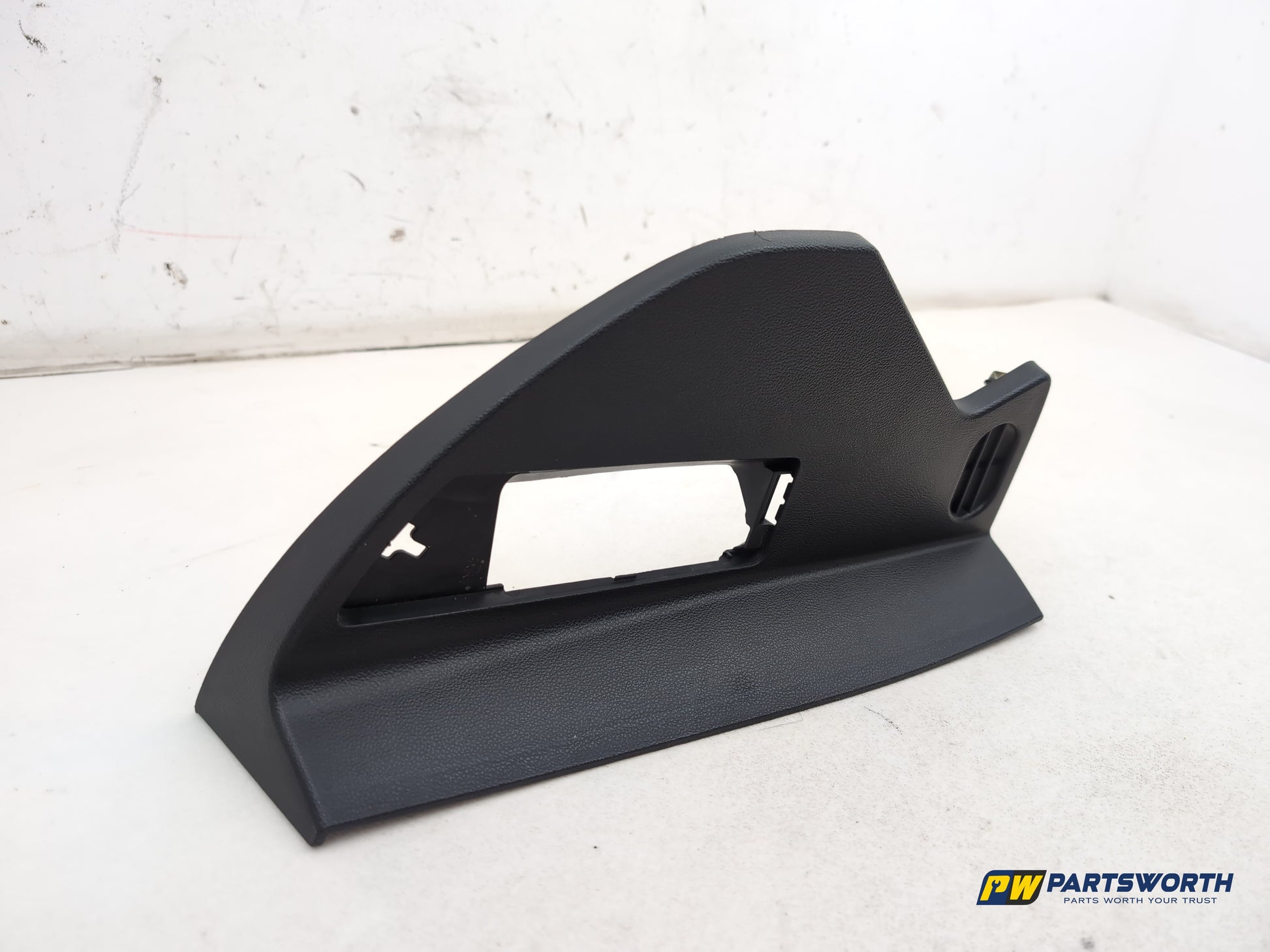 Mercedes R320 R-Class W251 Right Side End Dashboard Trim A2516800408 2006-2013 - photo 2