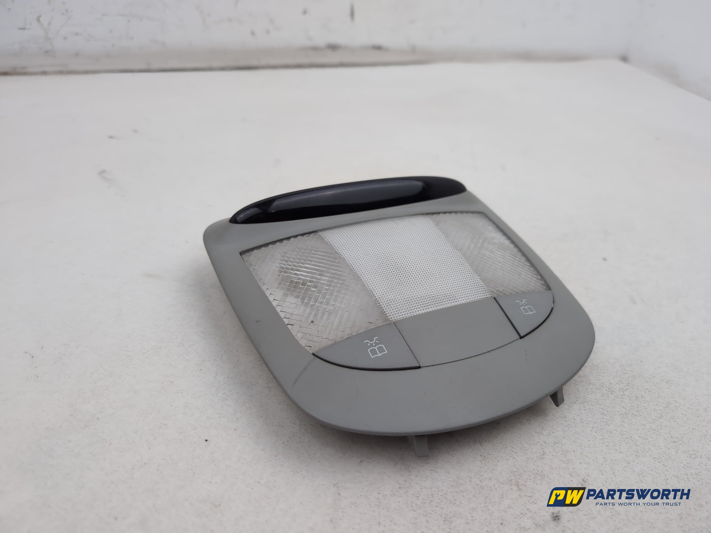 Mercedes R320 R-Class W251 Interior Reading Light A1715420123 2006-2013 - photo 2