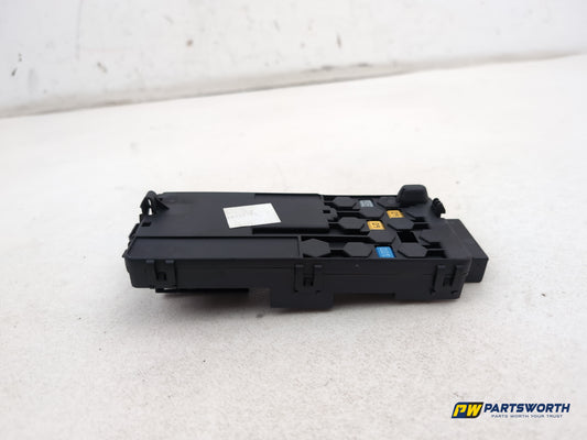 Mercedes R320 R-Class W251 Fuse Relay Box Battery Terminal Positive A2115452601 - photo 2
