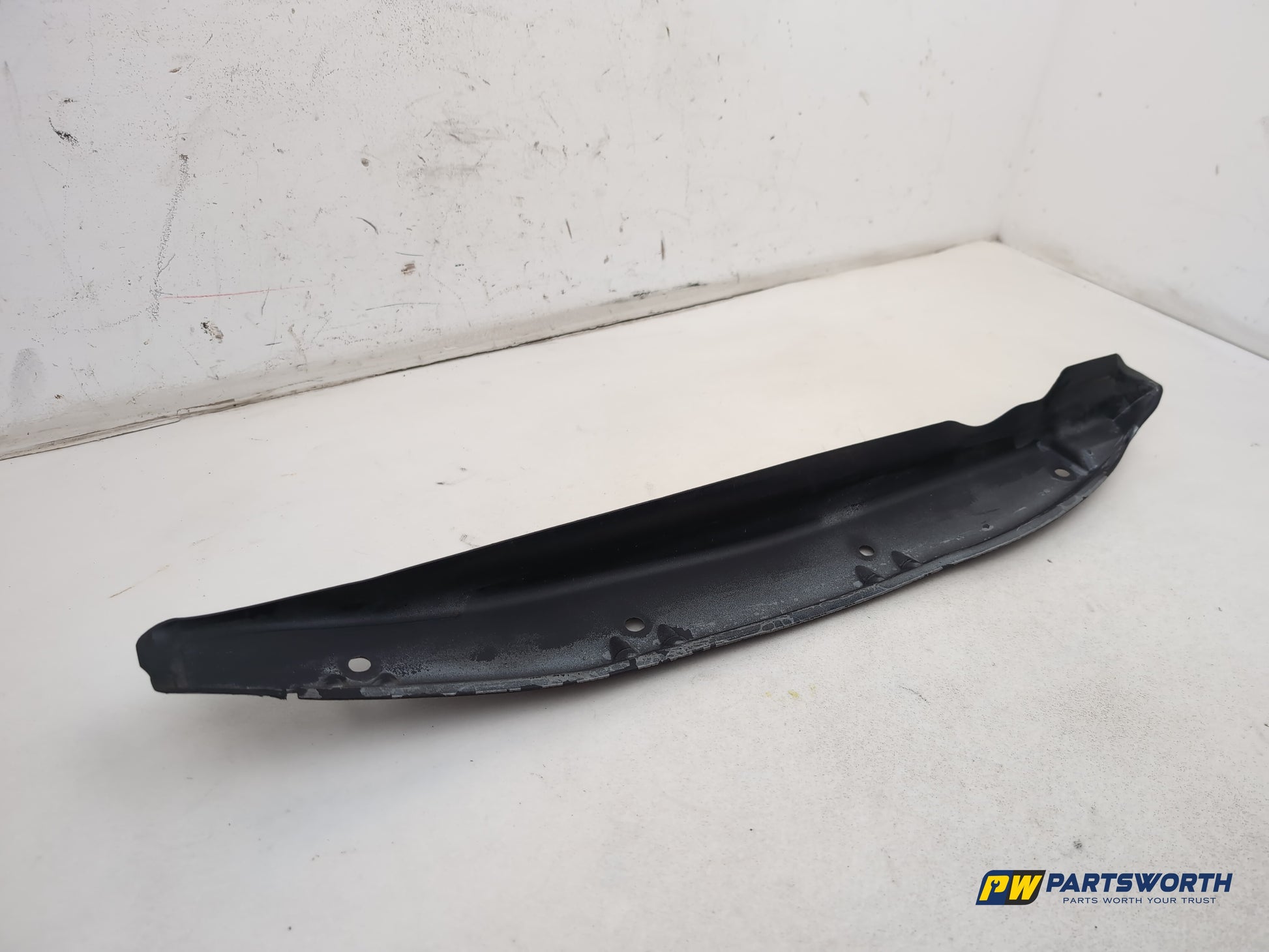 Mercedes R320 R-Class W251 Front Left Wing Fender A2518890225 2006-2010 - photo 2