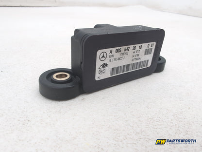 Mercedes R320 R-Class W251 Yaw Rotation Rate Sensor A0055422018 2006-2013 - photo 2