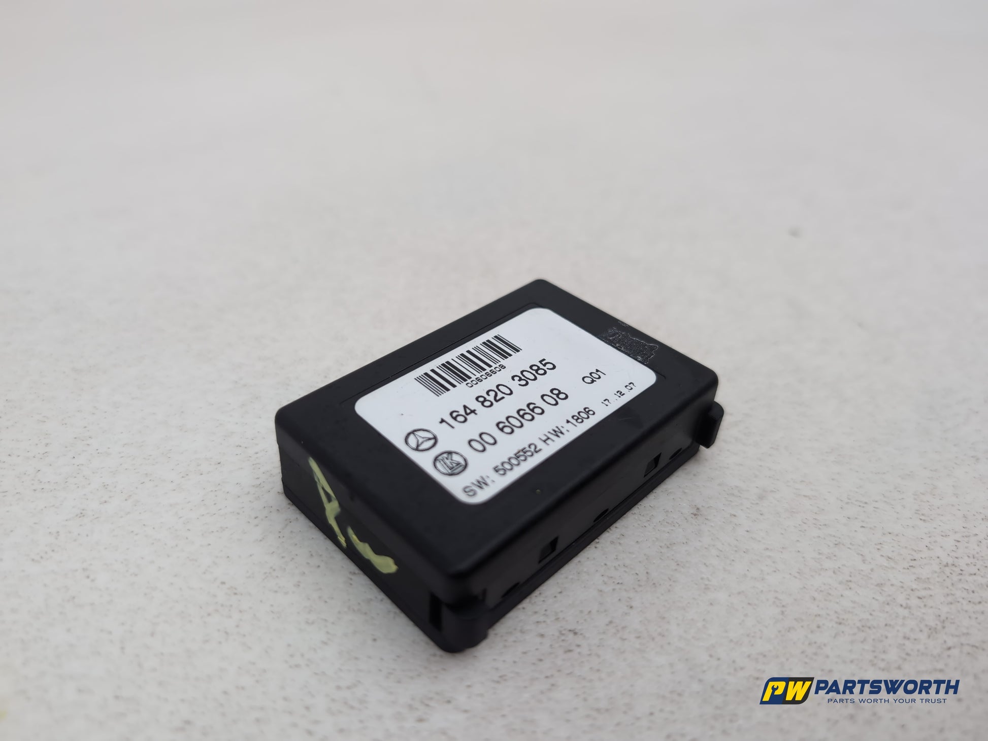 Mercedes R320 R-Class W251 Windscreen Rain Sensor 1648203085 2006-2013 - photo 2