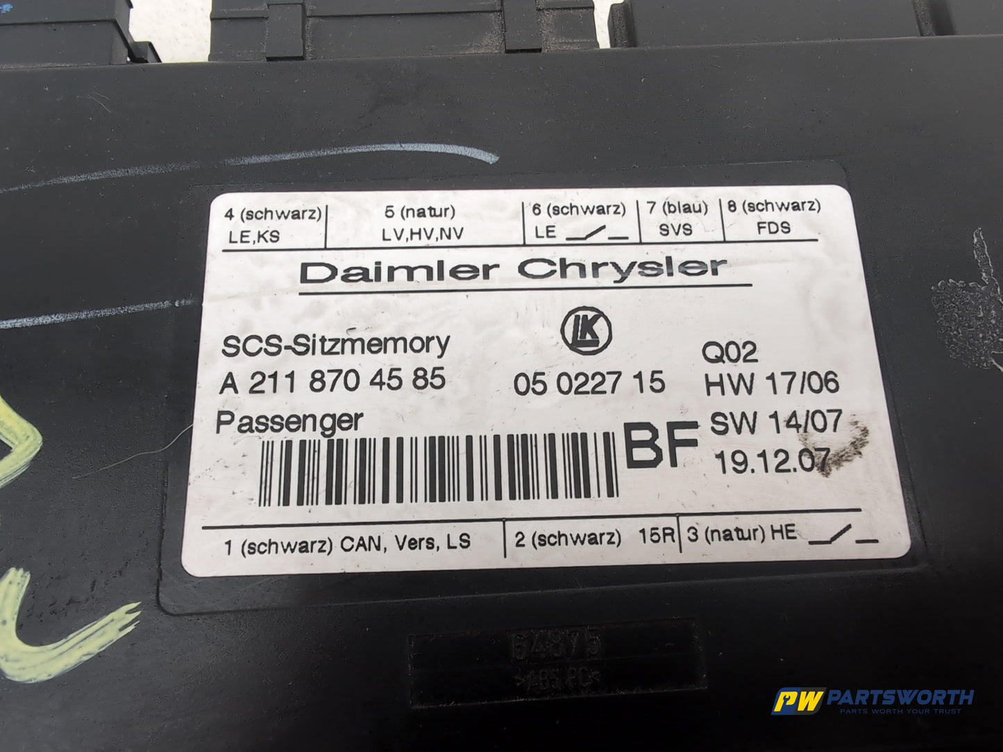 Mercedes R320 R-Class W251 Seat Control Module A2118704585 2006-2013 - photo 5