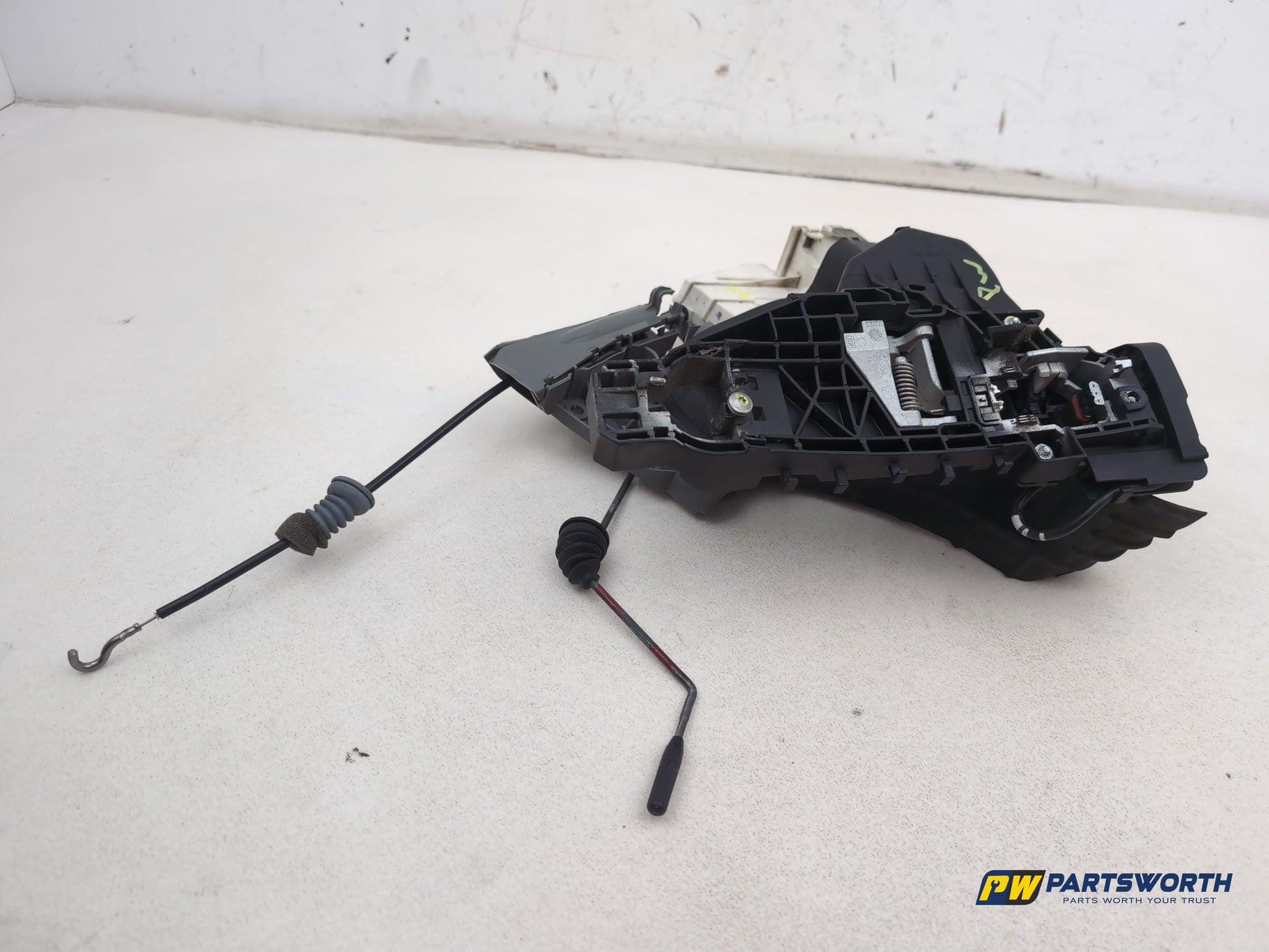 Mercedes R320 R-Class W251 Front Door Lock Rh Driver Side 2006-2013 - photo 2