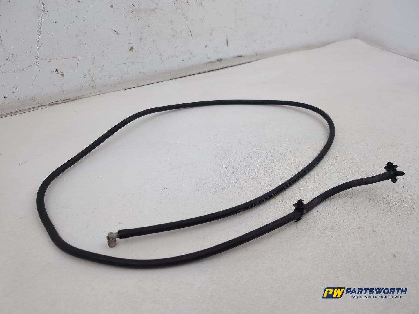 Mercedes R320 R-Class W251 Windshield Washer Jet Nozzle Pipe Line A2518601192 - photo 2