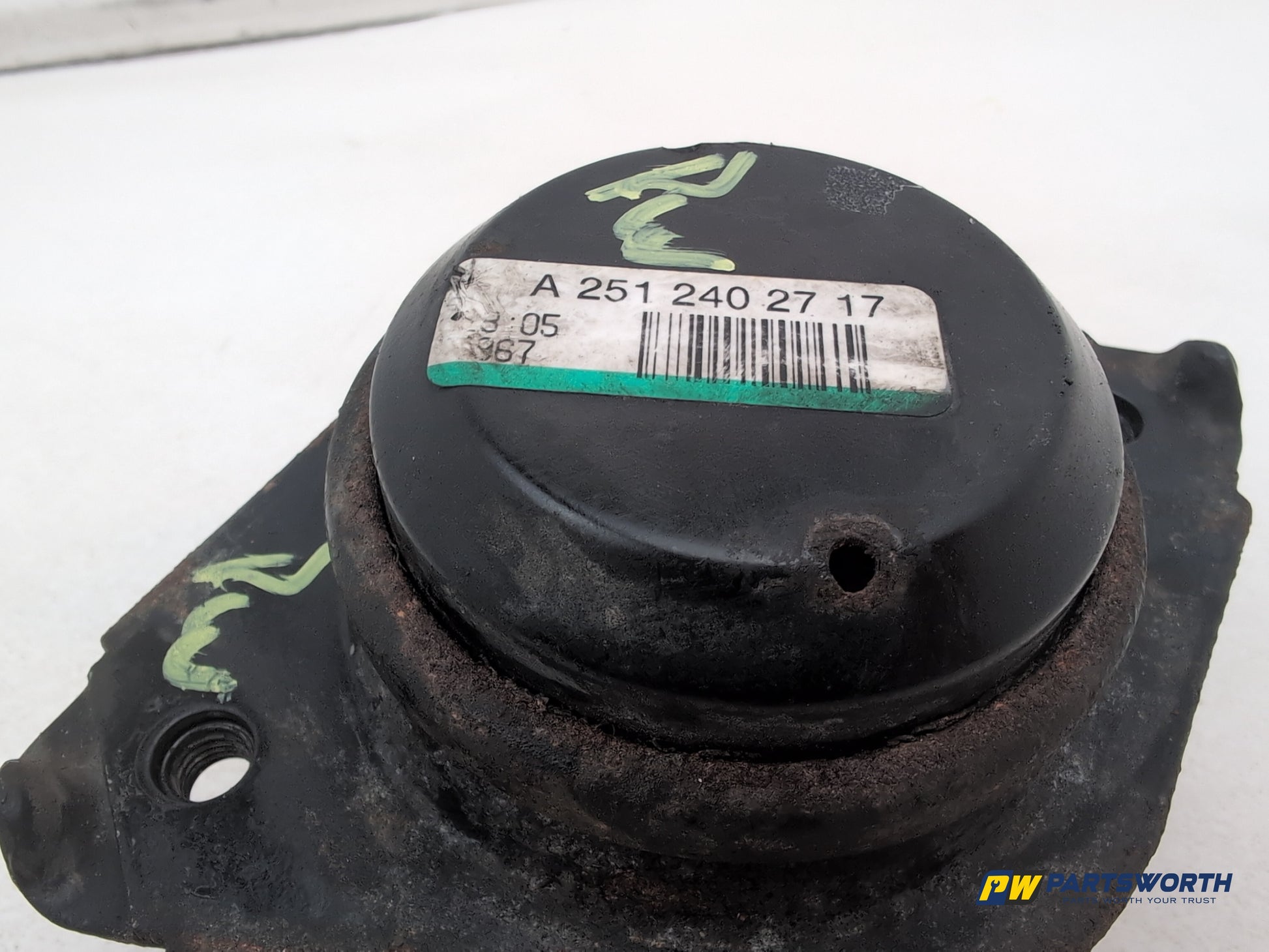 Mercedes R320 R-Class W251 3.0l Diesel Engine Mount A2512402717 2006-2013 - photo 8