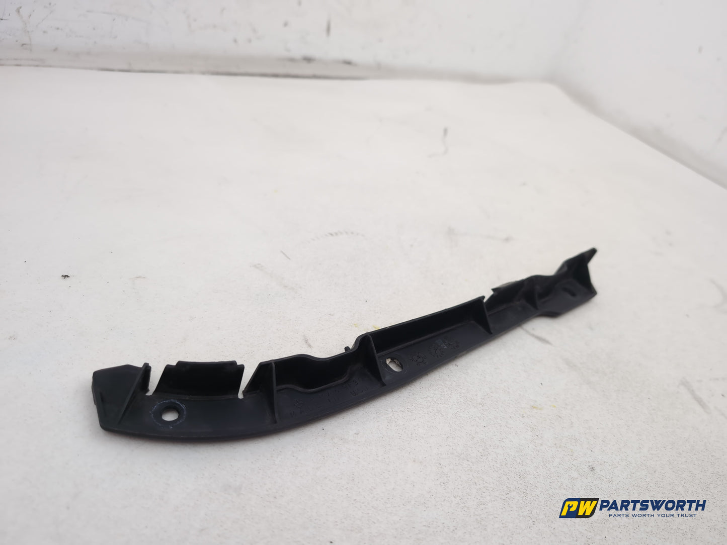 Mercedes R320 R-Class W251 Rear Bumper Mouting Bracket Right Side A2518850263 - photo 8