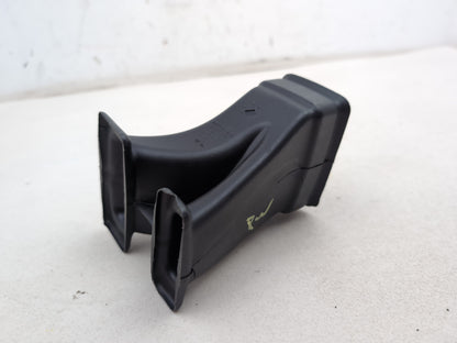 Mercedes R320 R-Class W251 Air Duct Hose Pipe Vent A2518313546 2006-2013 - photo 6