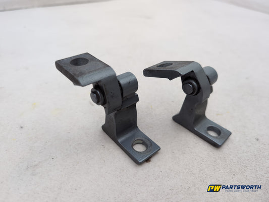 LH Front Door Hinge Pair  2