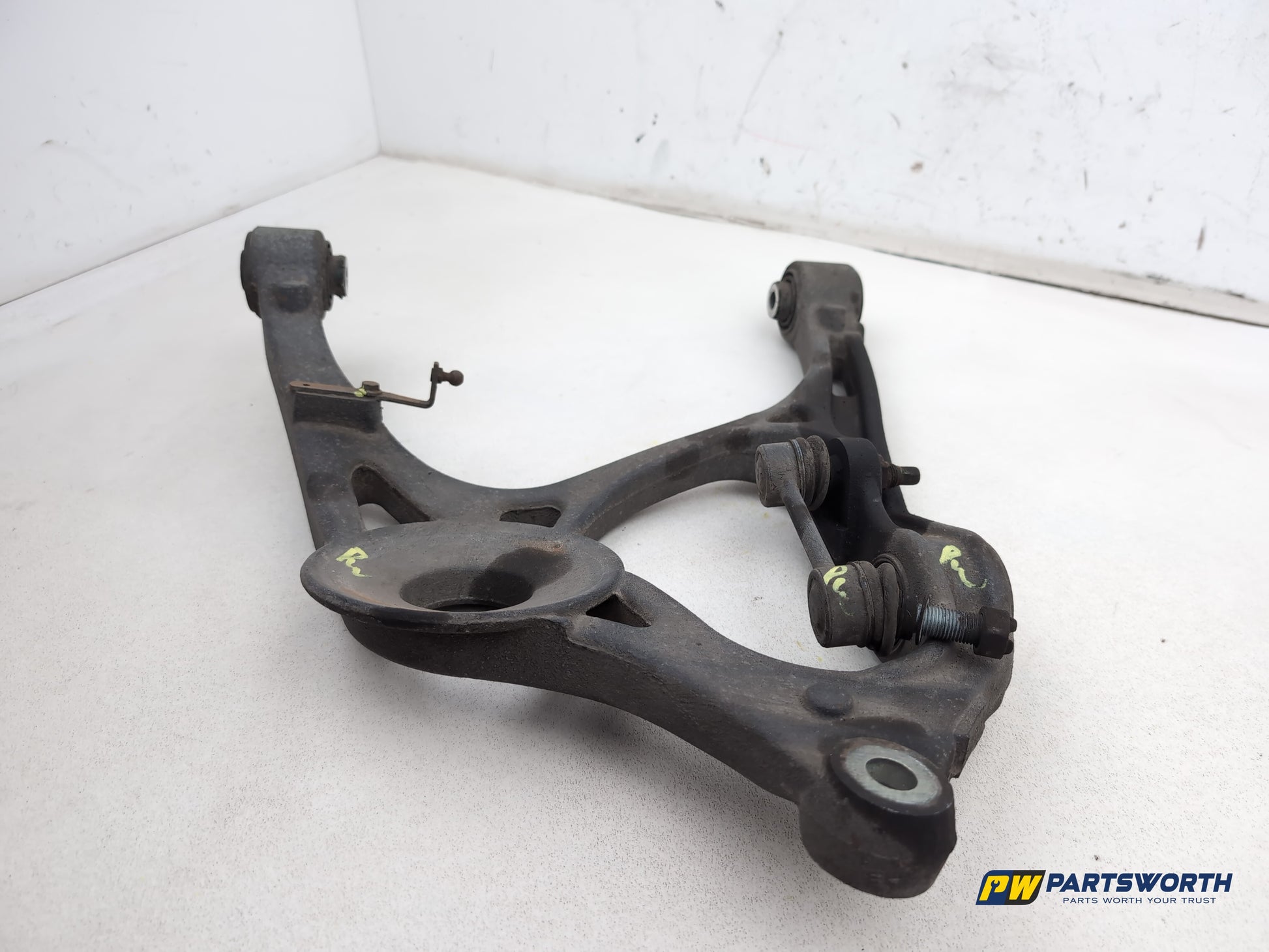 Mercedes R320 R-Class W251 Rear Right Lower Suspension Arm 2006-2013 - photo 2