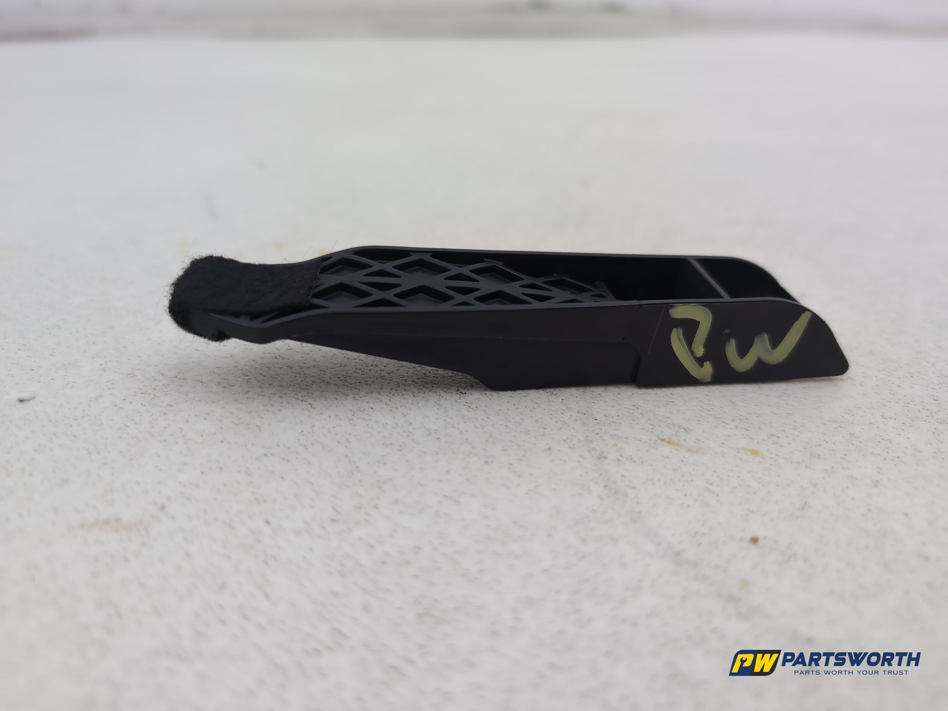 Mercedes R320 R-Class W251 Front Left Seat Right Hook A2519100176 2006-2013 - photo 8