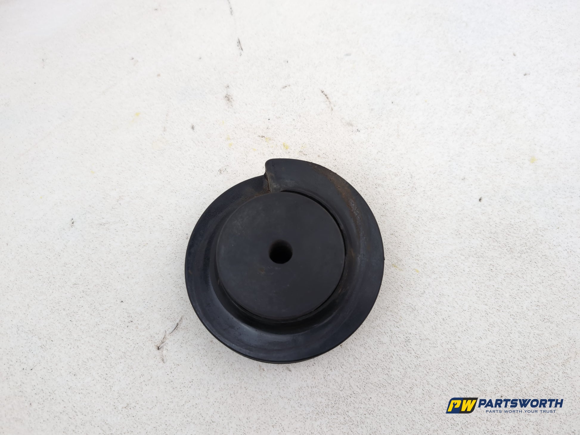 Mercedes R320 R-Class W251 Rear Coil Spring Mount 2006-2013 - photo 2