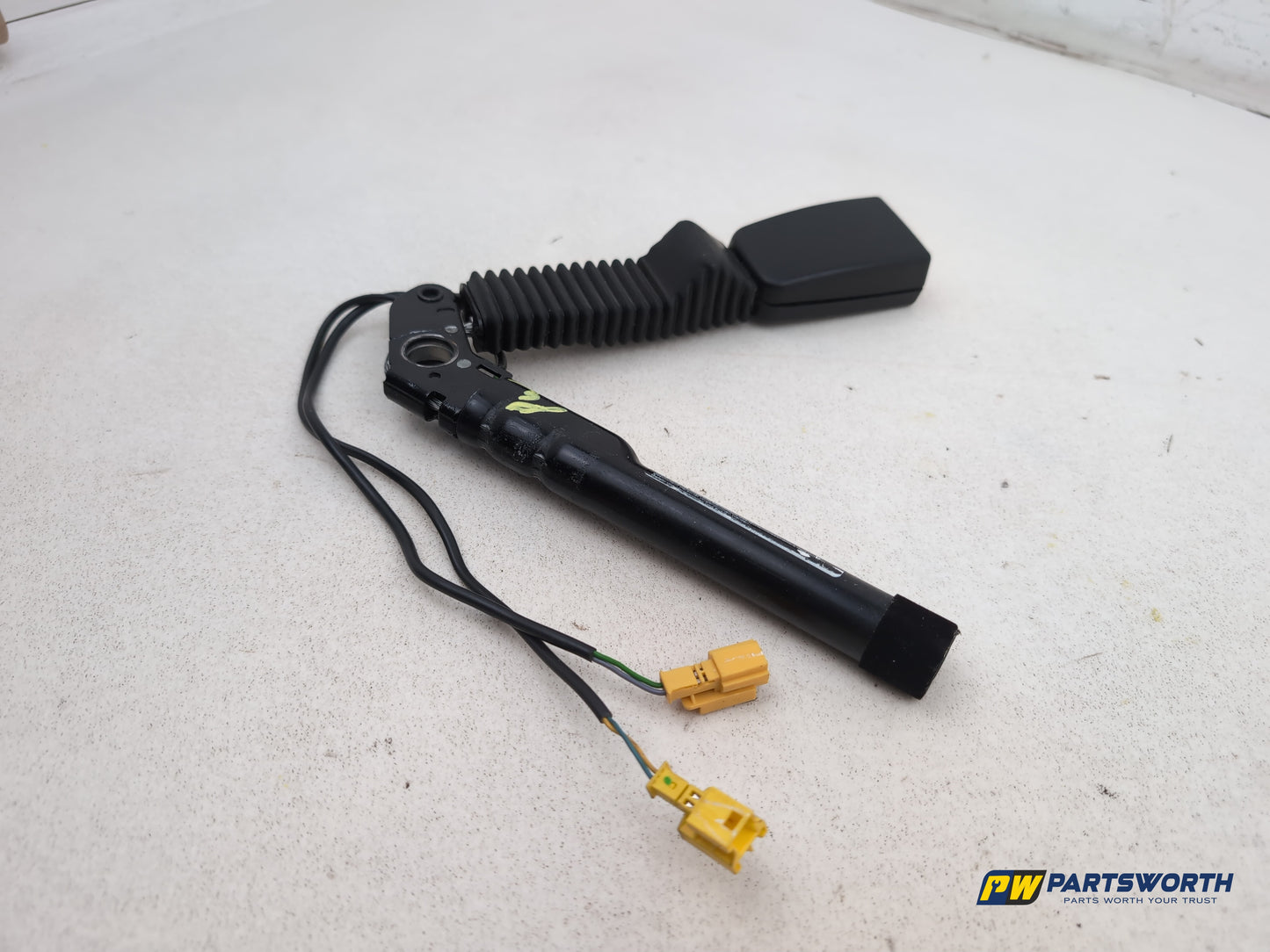 Mercedes R320 R-Class W251 Seat Belt Buckle Front Lh Passenger Side A2518600369 - photo 2