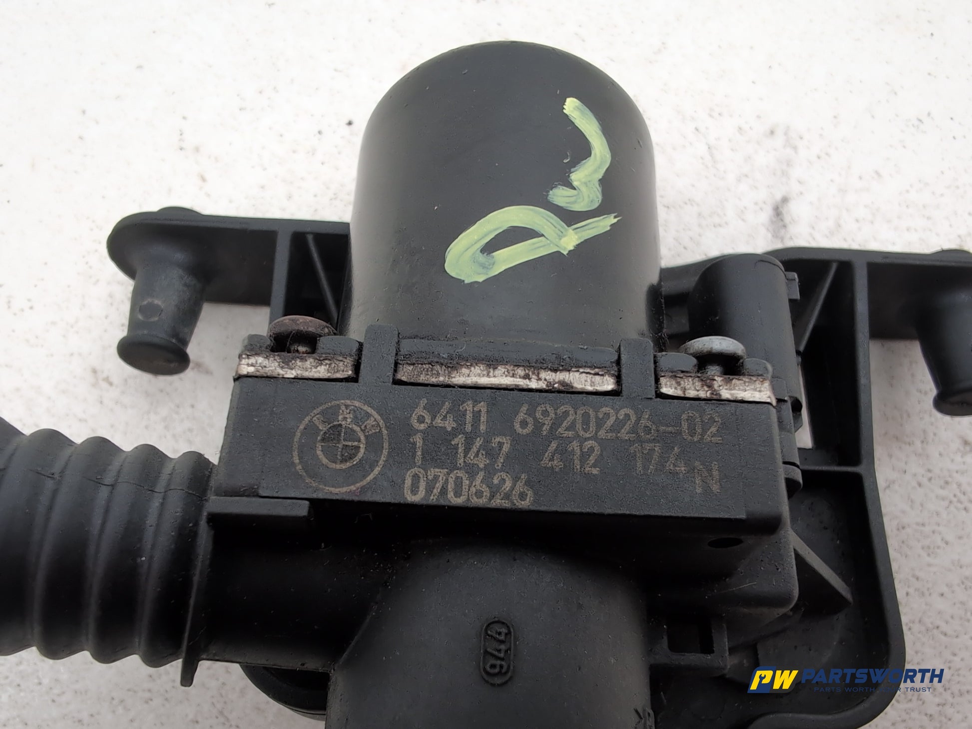 Bmw 5 Series 520d M Sport Radiator Heater Water Valve 6920226 2004-2009 - photo 8