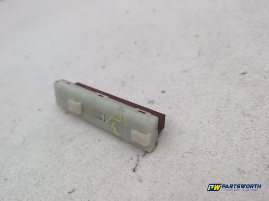 Mercedes W176 W212 W246 Voltage Converter Inverter Power Distributor A0009820012 - photo 2
