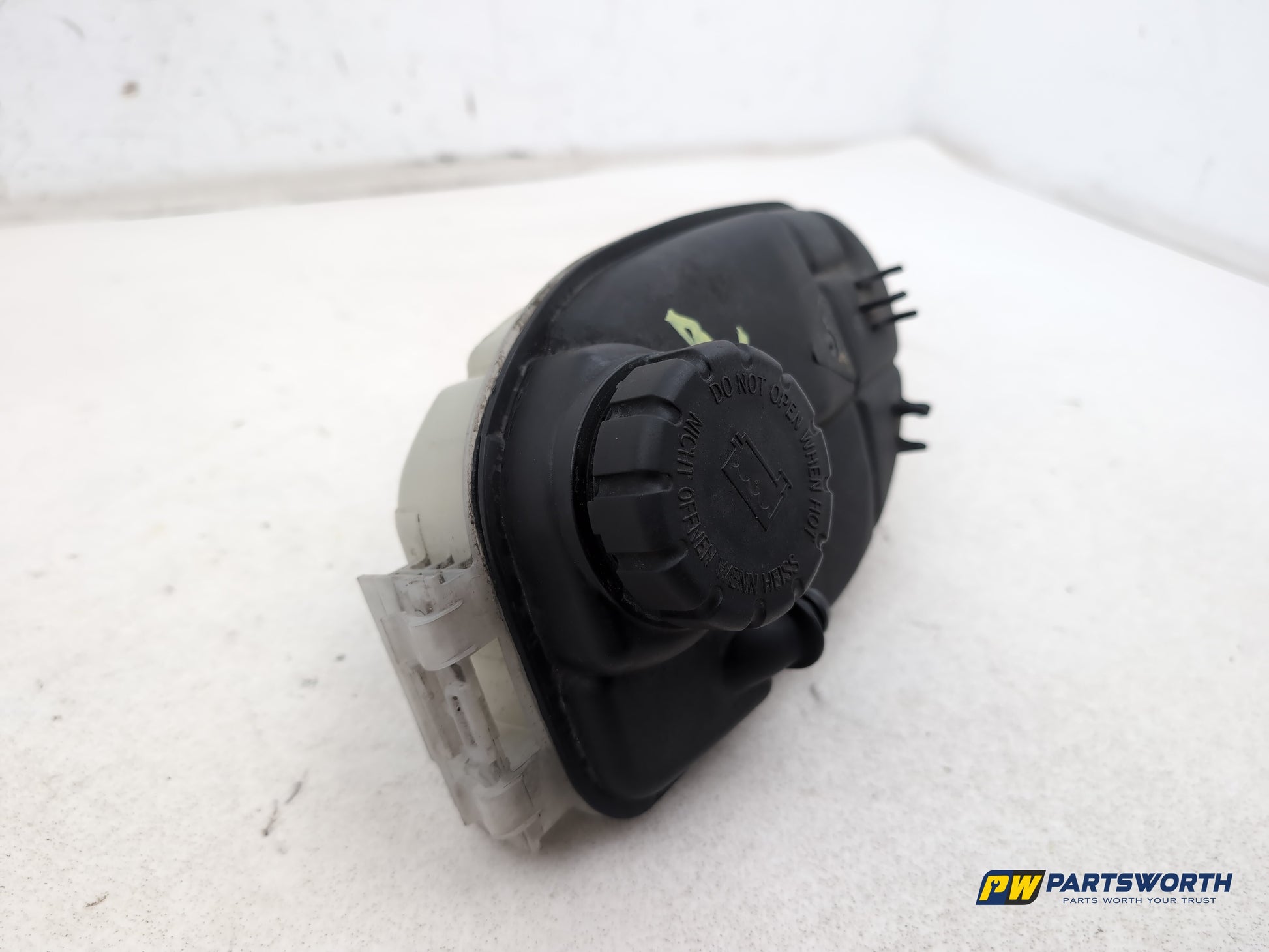 Mercedes-Benz B180 B-Class W246 1.8l Diesel Radiator Expansion Tank 2011-2018 - photo 2