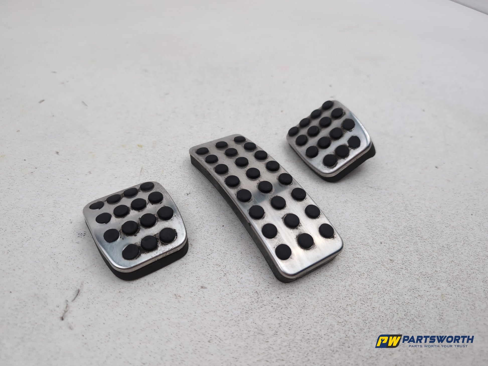 Mercedes-Benz B180 B-Class W246 Pedal Cover Set A1643000082 2011-2018 - photo 2