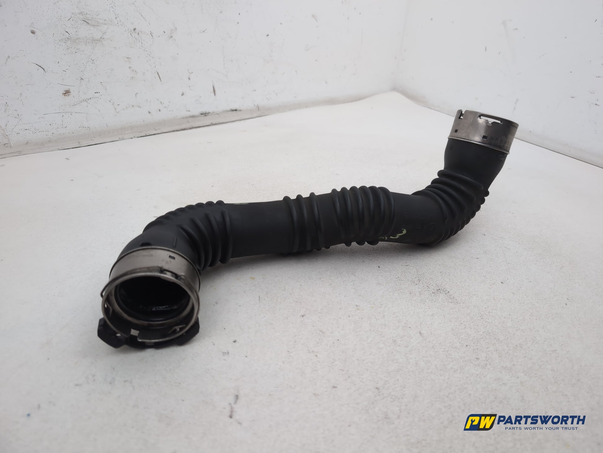 Mercedes-Benz B180 Bb-Class W246 1.8l Diesel Intercooler Boost Hose Pipe - photo 2
