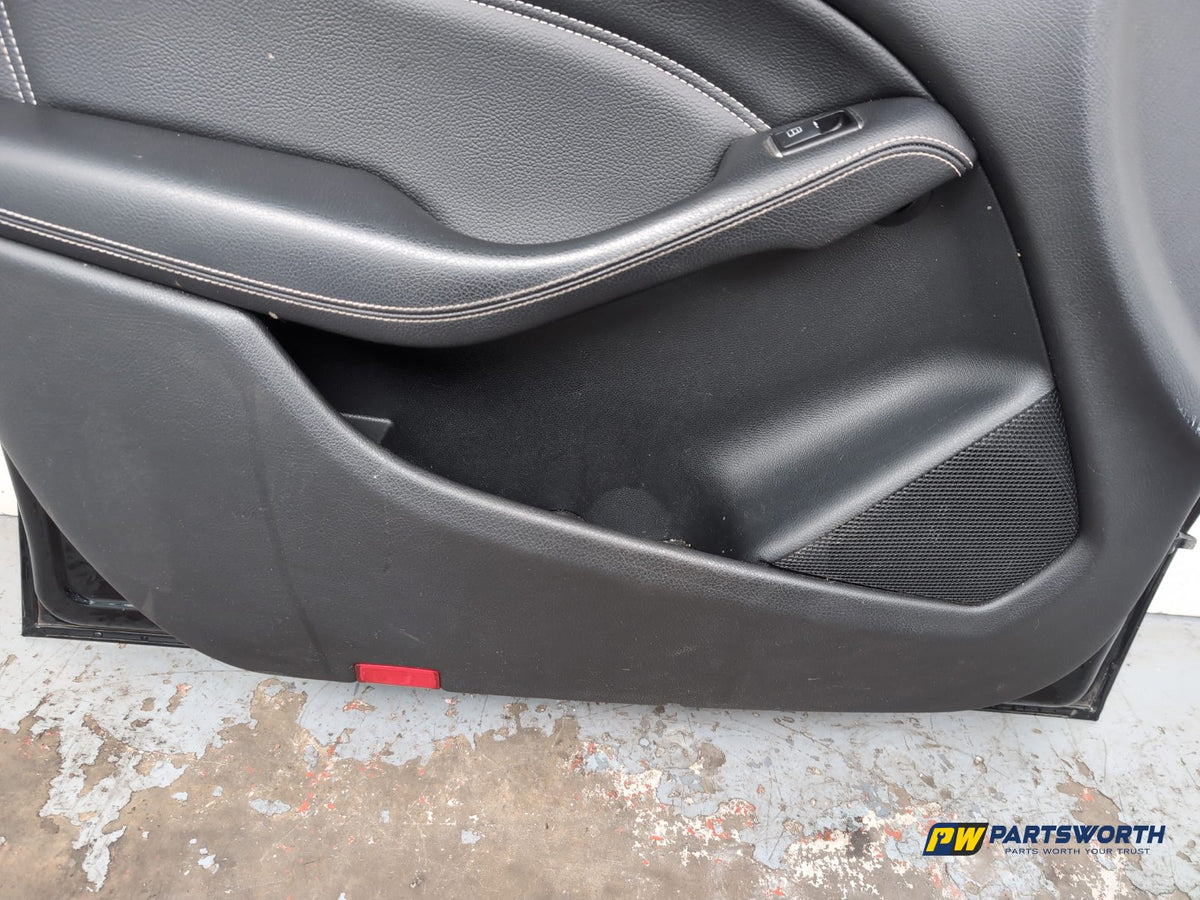 Door Front RH 14