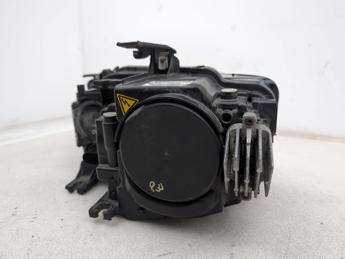 Headlamp RH 16