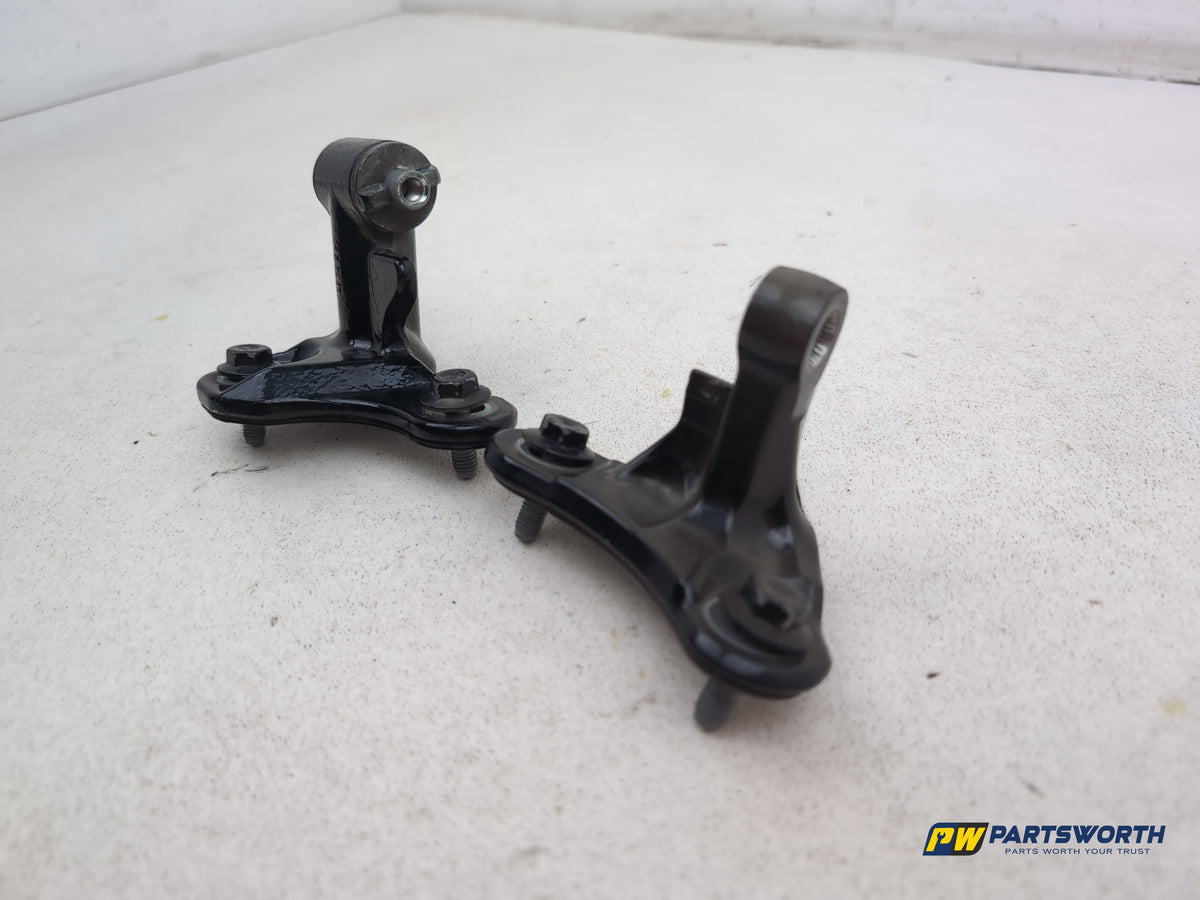LH Front Door Hinge Pair  2