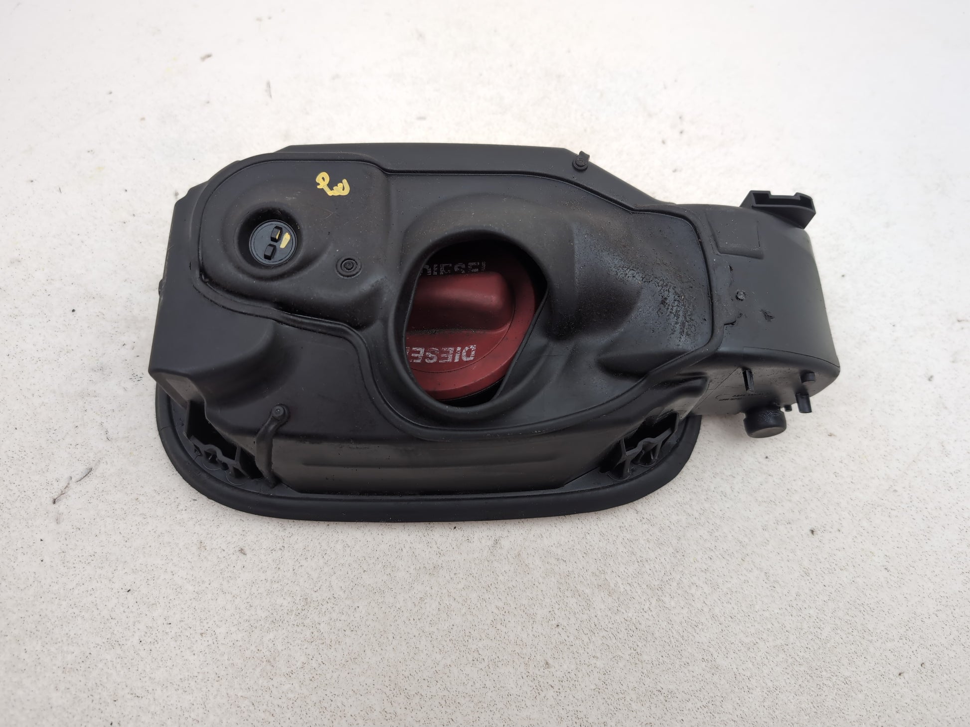 Mercedes-Benz B180 B-Class W246 1.8l Diesel Fuel Filler Flap Cosmos Black 191 - photo 5