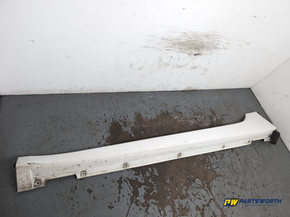 Hyundai I40 Estate Side Skirt Lk Passenger Side Creamy White Ncw 877513z000 - photo 2