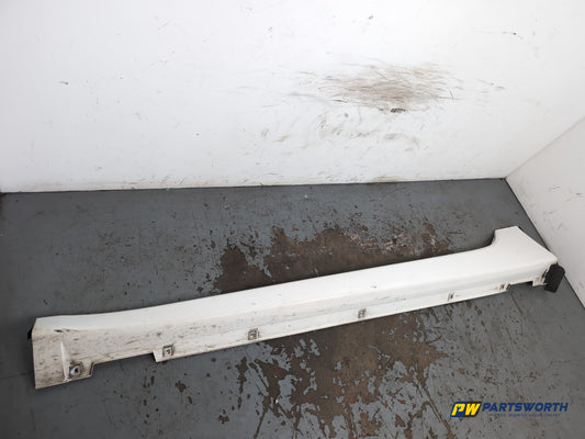 Hyundai I40 Estate Side Skirt Lk Passenger Side Creamy White Ncw 877513z000 - photo 2