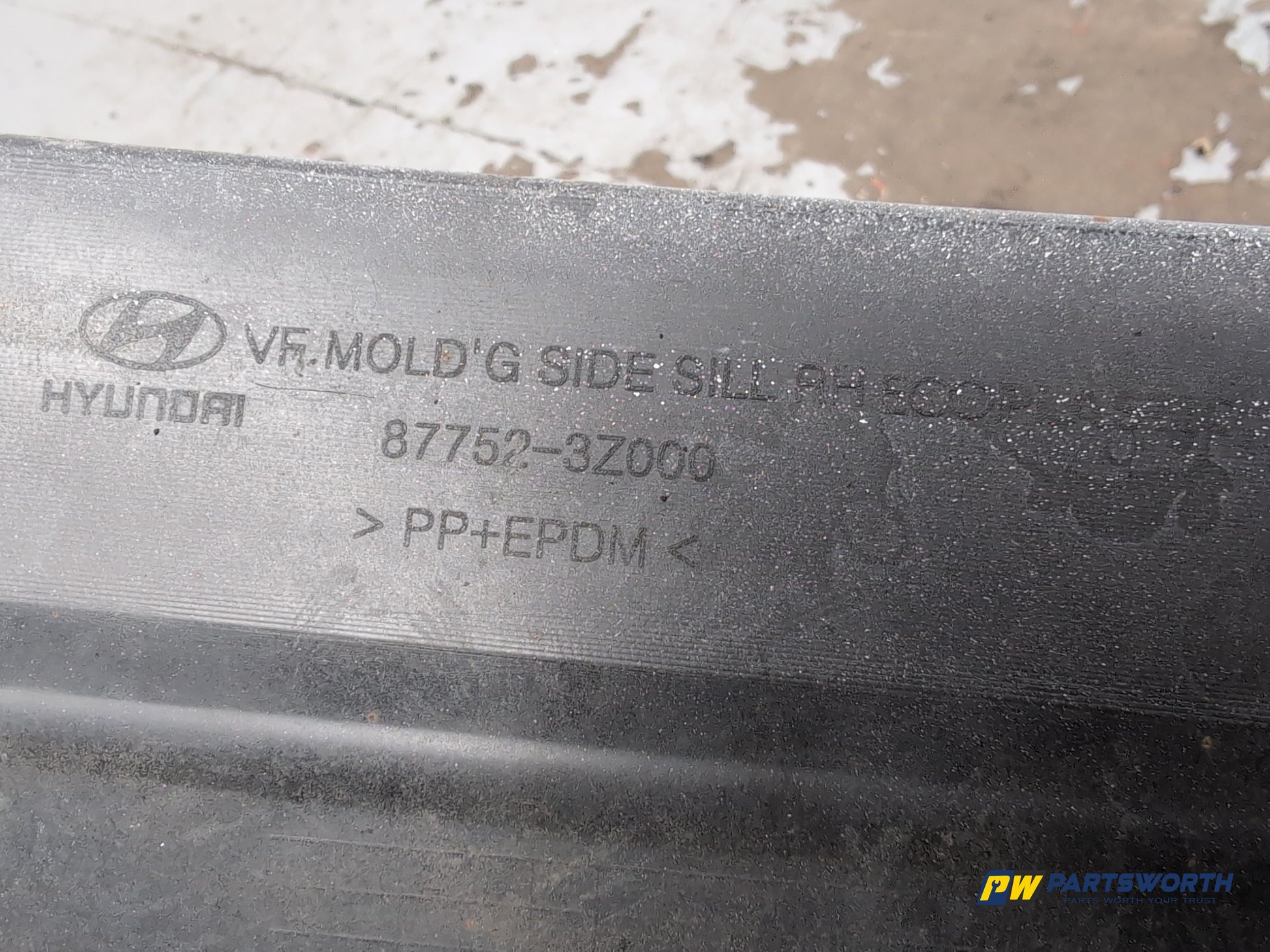 Hyundai I40 Style Estate Side Skirt Rh Driver Side Creamy White Ncw 877523z000 - photo 8