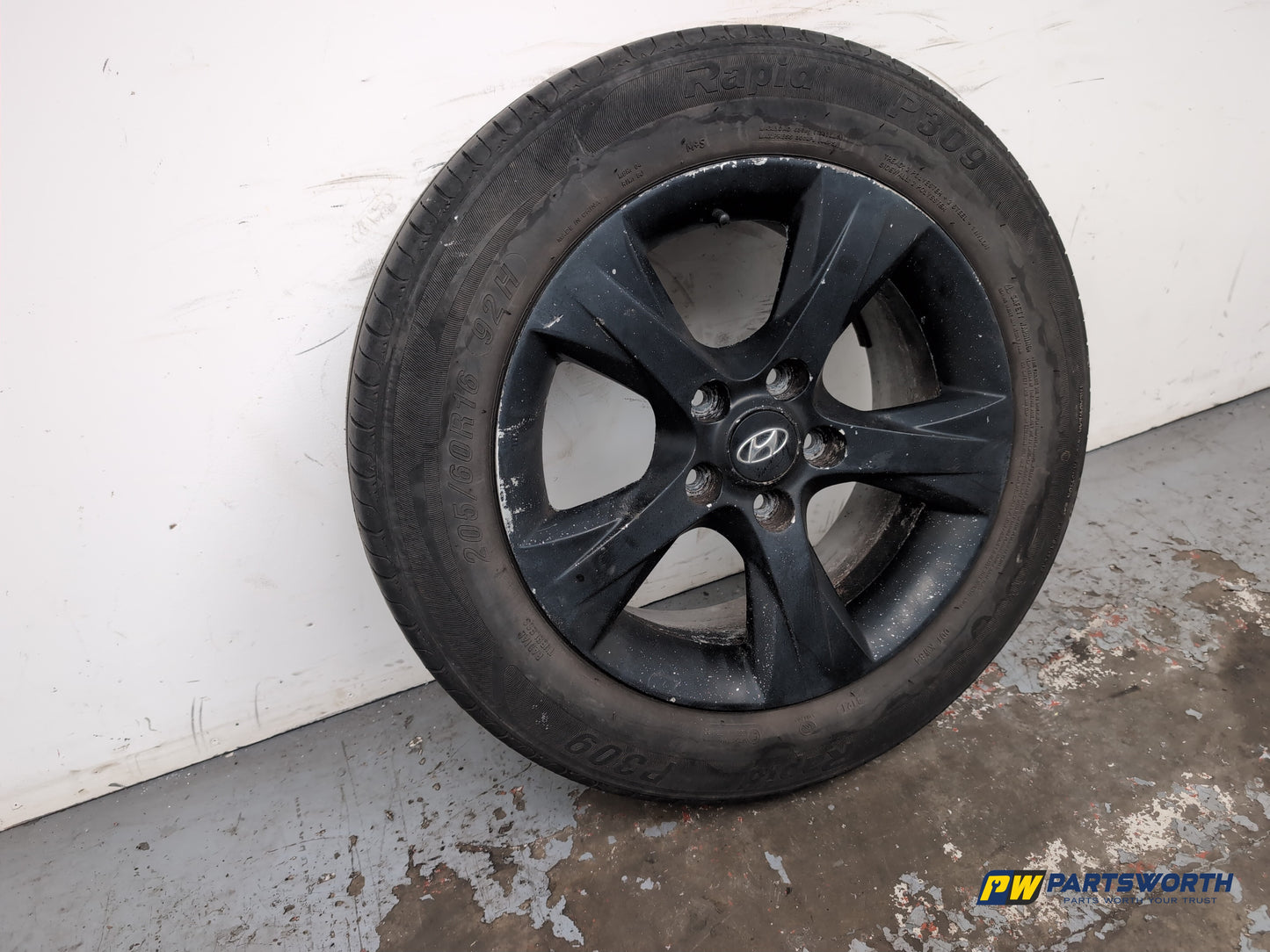 Hyundai I40 Style Blue Drive Crdi Alloy Wheel With Tyre 205/60 R16 - photo 2