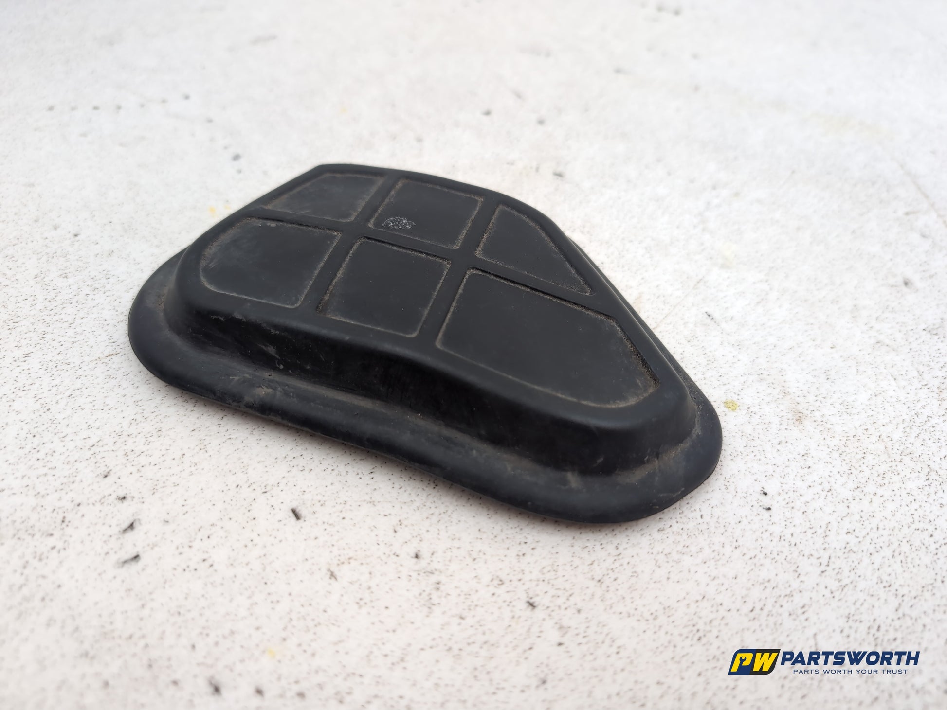 Audi A5 S Line Tdi Quattro Front Top Suspension Spring Cover Trim Left 8k0803593 - photo 2