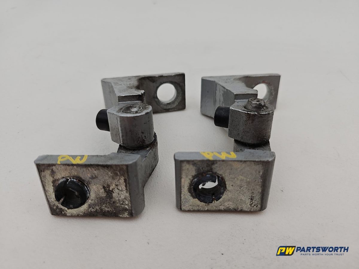 LH Front Door Hinge Pair  2